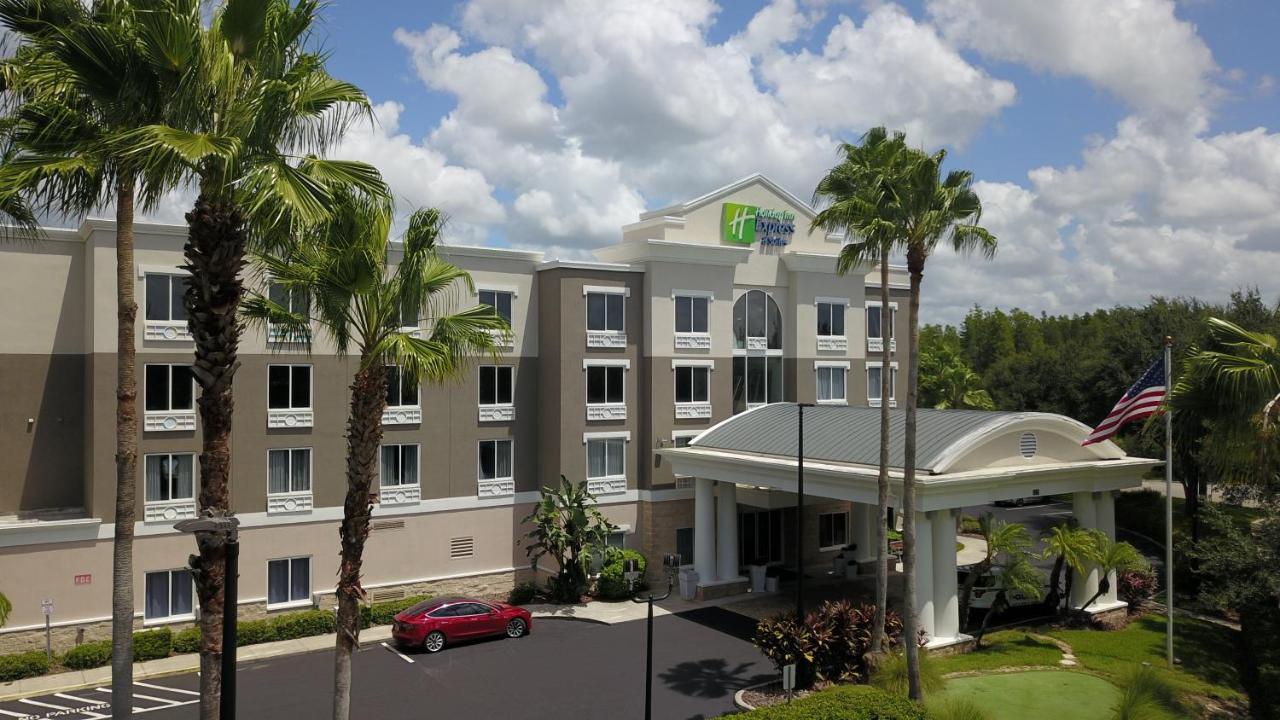Holiday Inn Express And Suites Tampa I-75 At Bruce B. Downs By Ihg מראה חיצוני תמונה