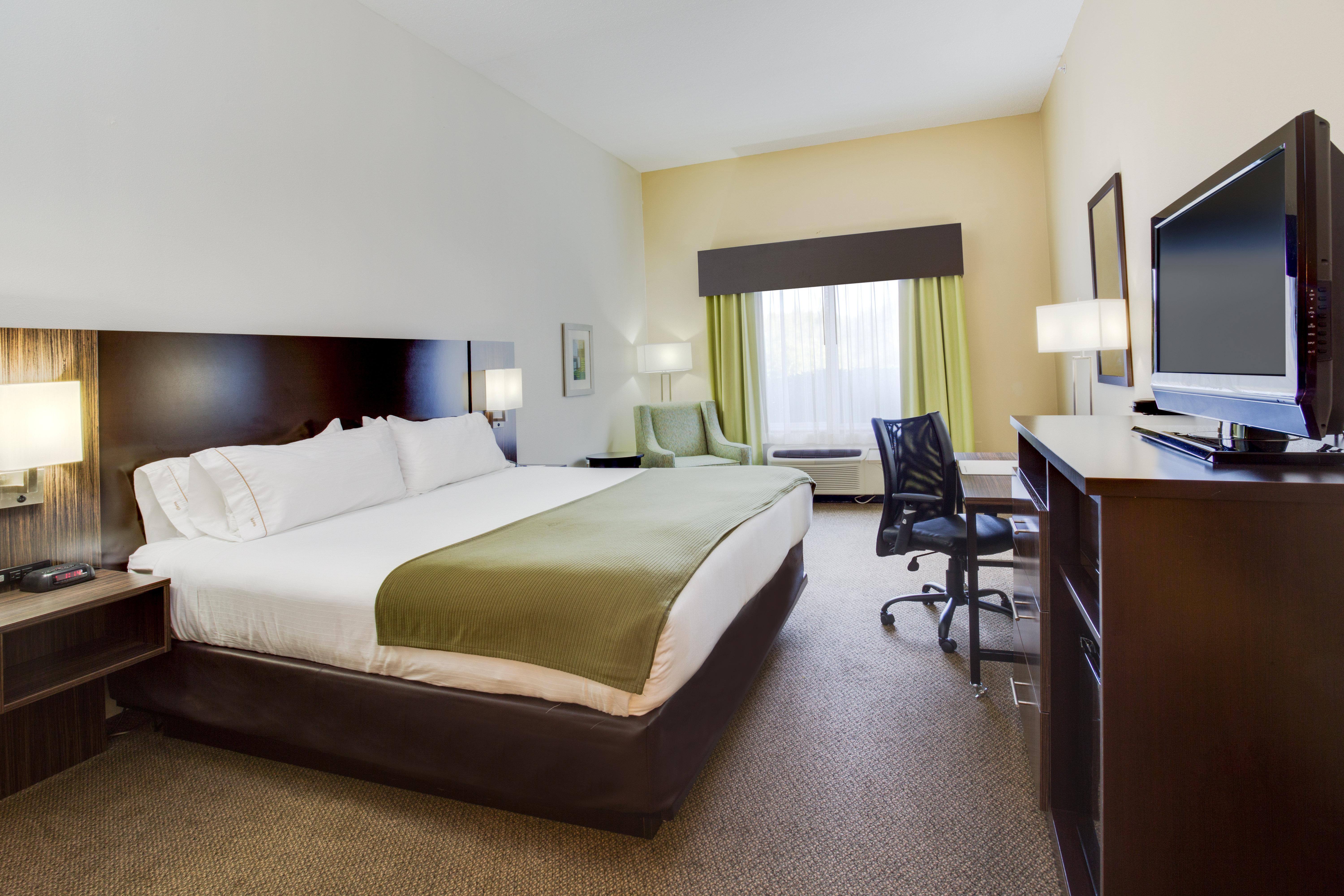 Holiday Inn Express And Suites Tampa I-75 At Bruce B. Downs By Ihg מראה חיצוני תמונה