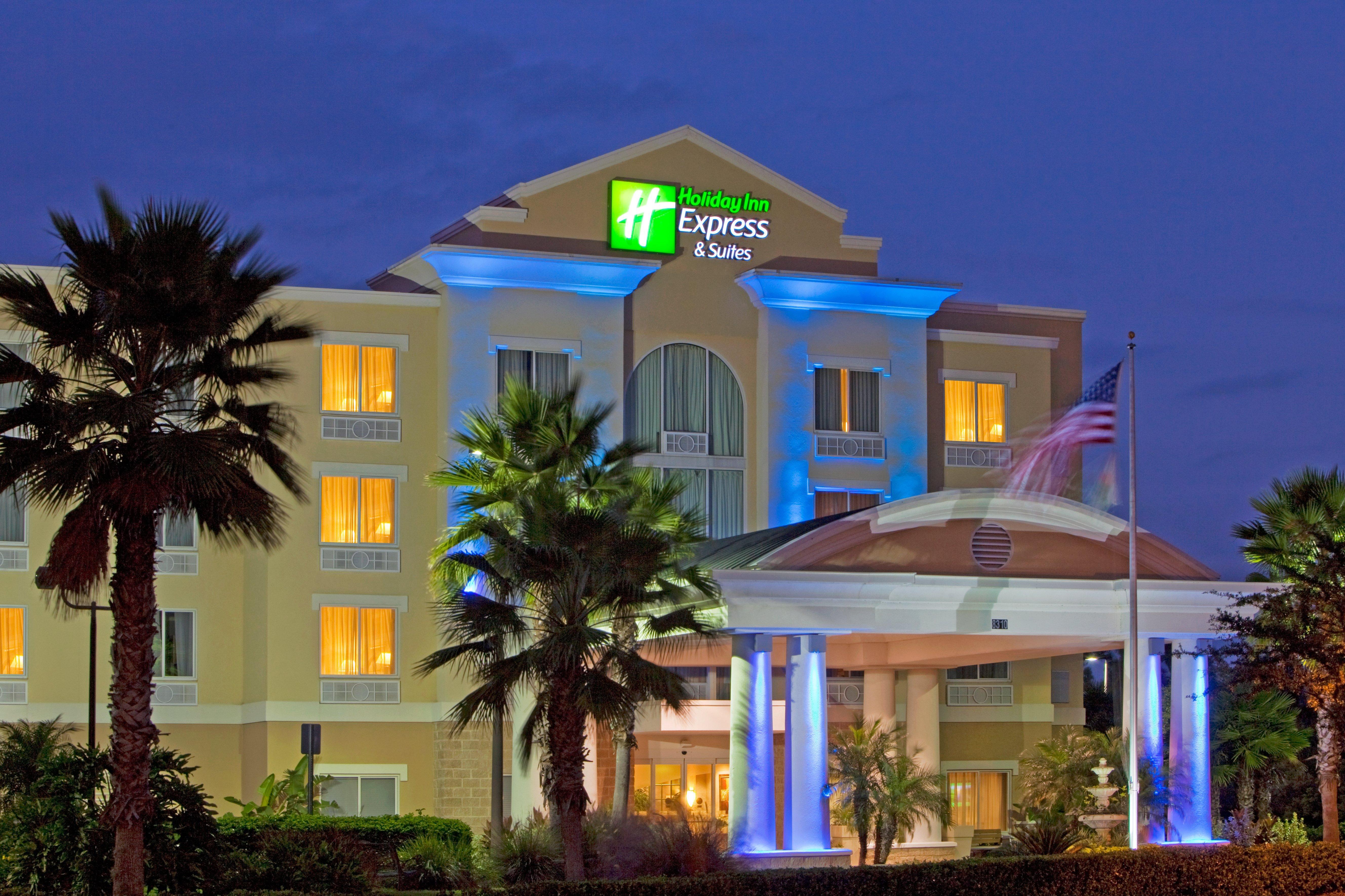 Holiday Inn Express And Suites Tampa I-75 At Bruce B. Downs By Ihg מראה חיצוני תמונה