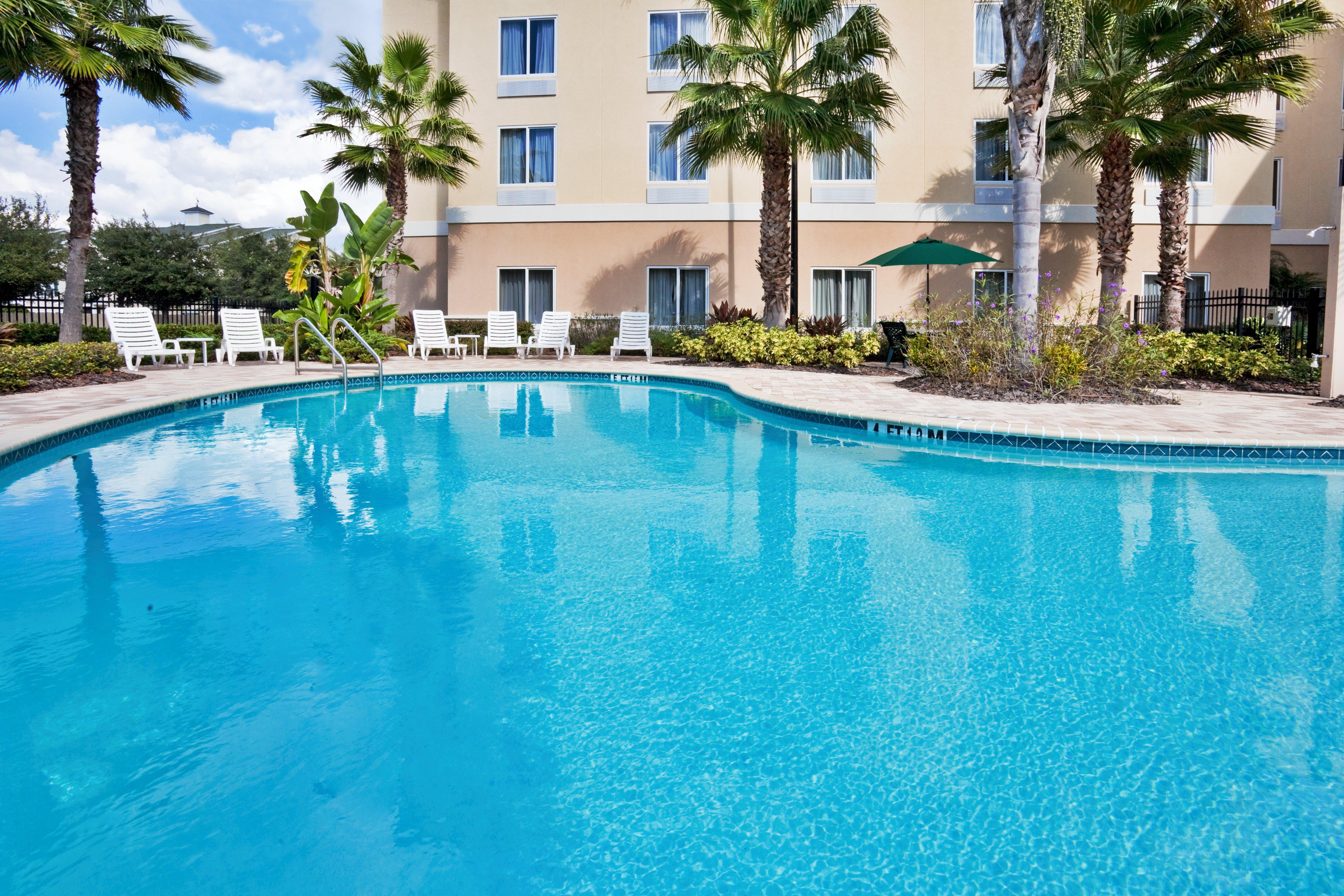 Holiday Inn Express And Suites Tampa I-75 At Bruce B. Downs By Ihg מראה חיצוני תמונה